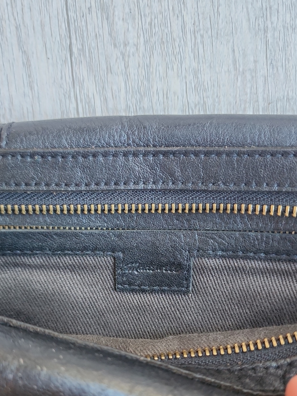 Madewell Mini Glasgow Crossbody Bag - Picture 4 of 6